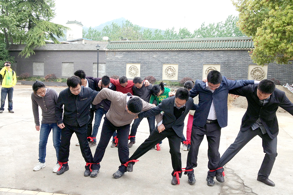 拓展游戏.jpg